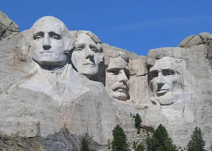 Magnuson Grand Rushmore View